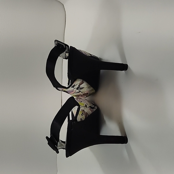Michaelangelo shoes floral peep toes sling back shoes Size: 8M - Picture 4 of 5